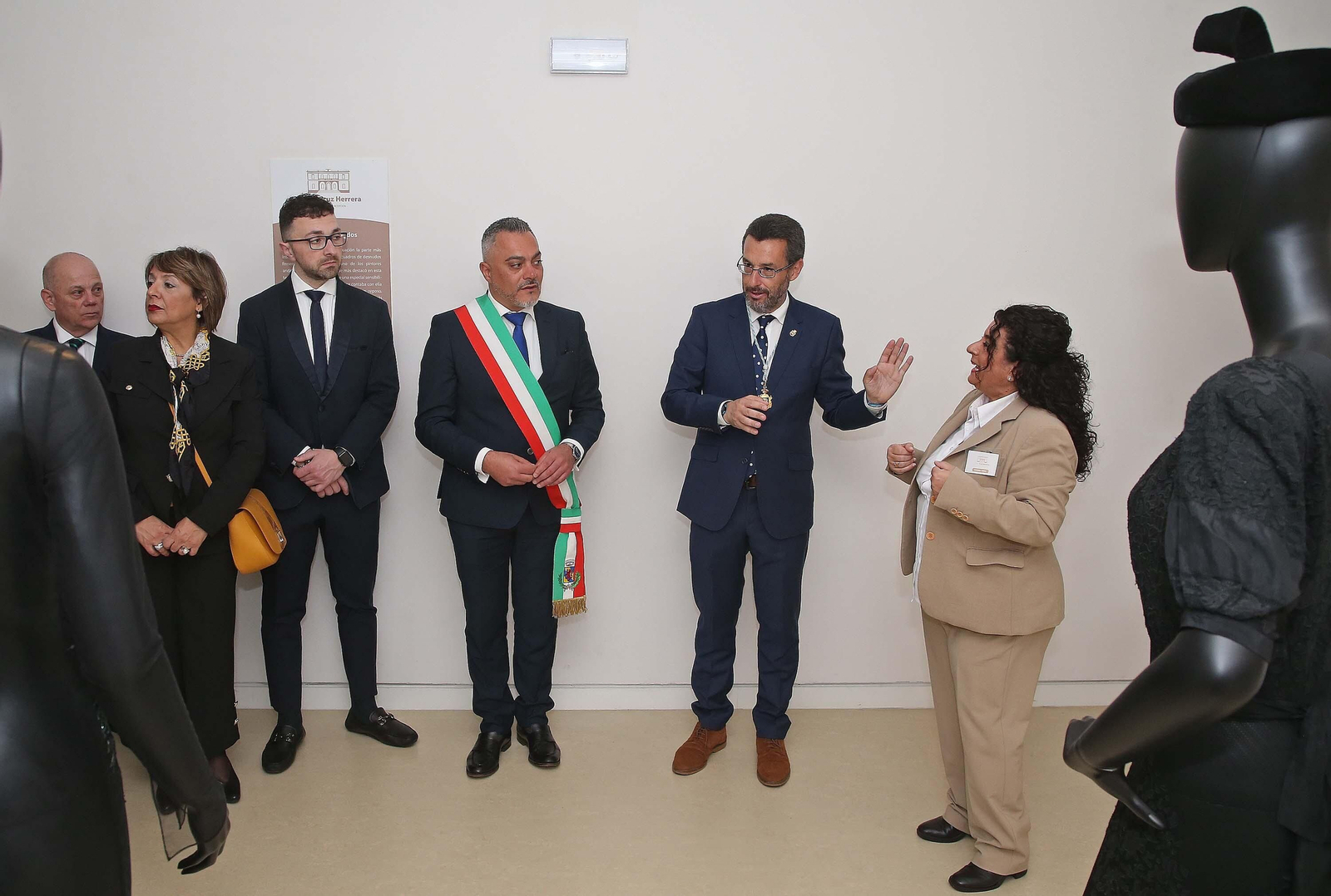 Fotos del acto de hermanamiento de La Línea con Buonabitacolo