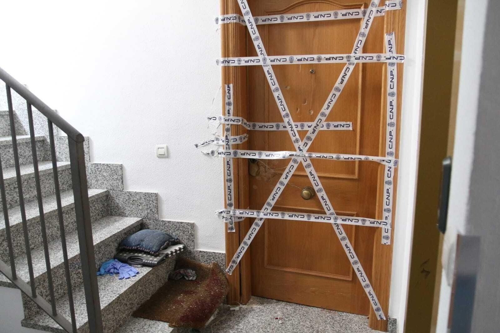 El crimen de la calle Almedina de Almería, en imágenes