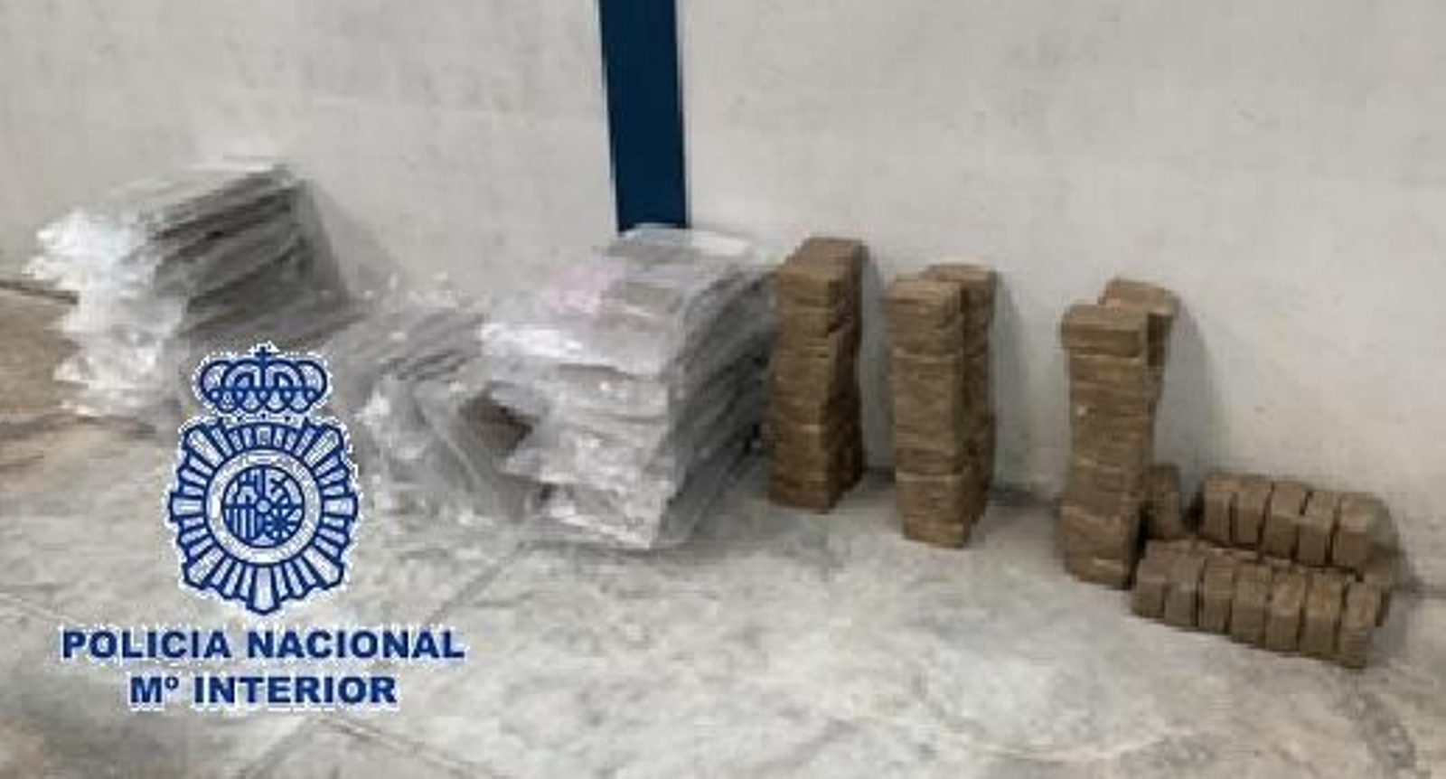 Droga incautada en la operación contra la red asentada en Málaga y Granada.