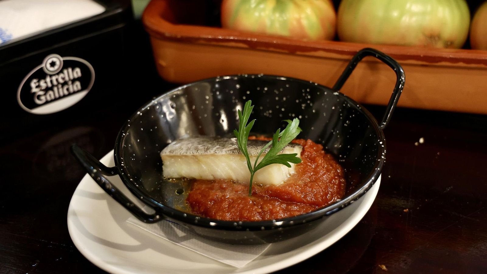 El lomo de bacalao a baja temperatura con tomate.