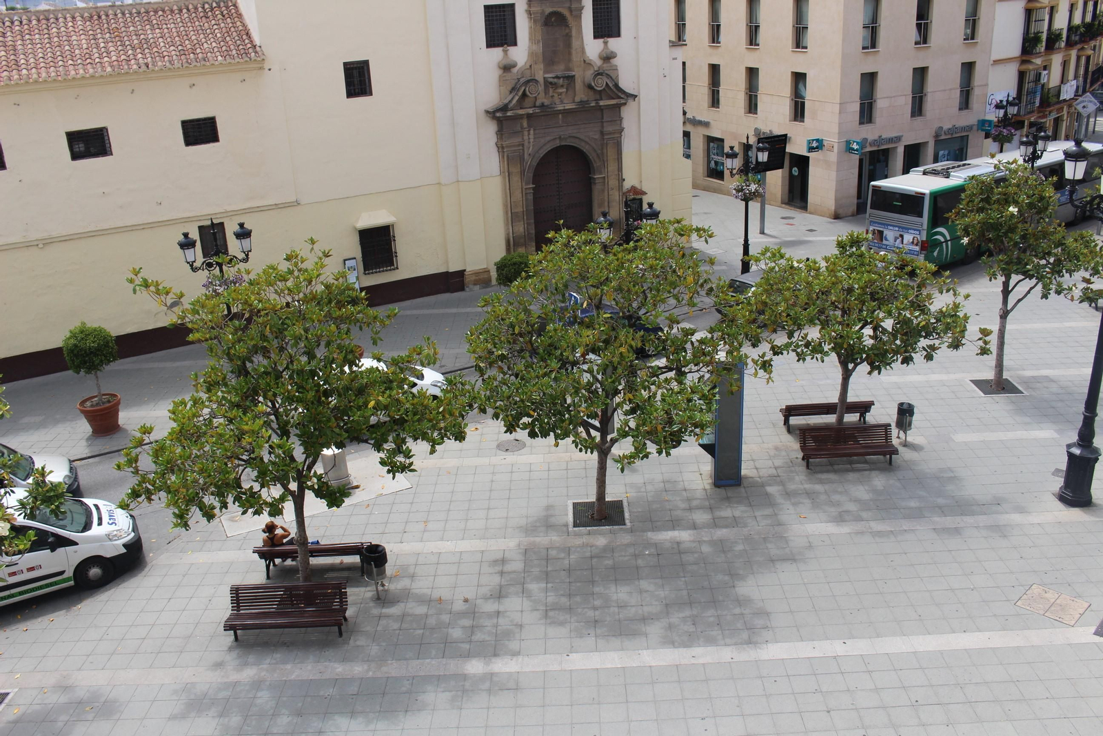 Plaza de Las Carmelitas, punto neurálgico de la peatonalización. Plaza de Las Carmelitas, punto neurálgico de la peatonalización.