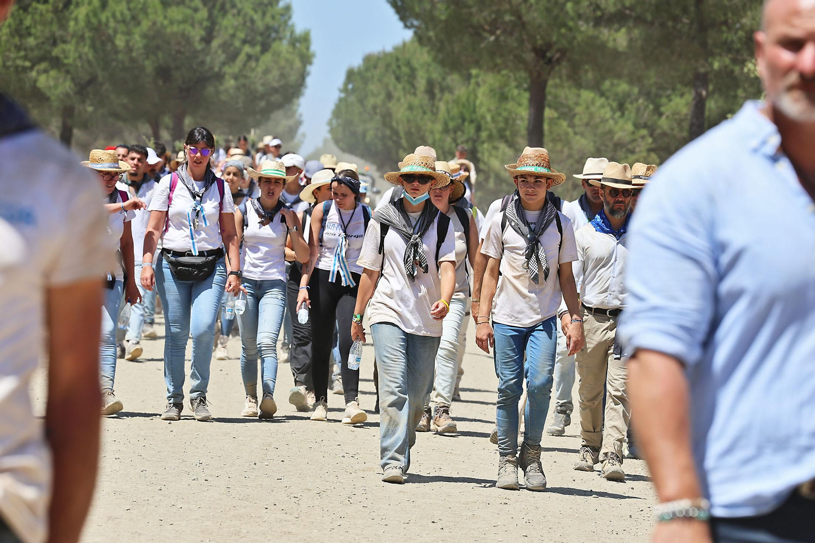 Rocío 2025: Las mejores imágenes de los peregrinos de la Hdad del Rocío de Huelva
