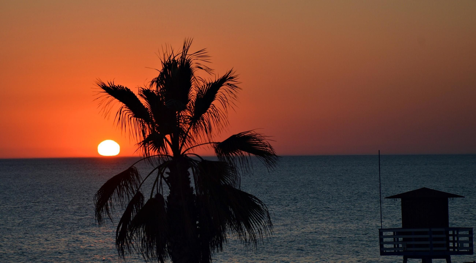 Atardecer en Avenida costa de la Luz