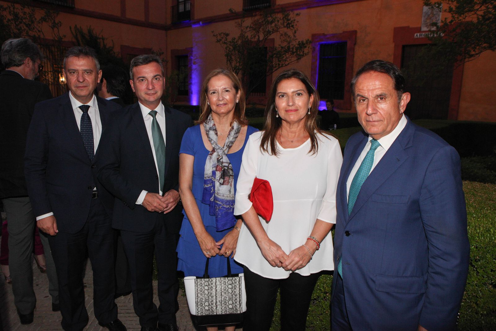 Francisco Arteaga, director general de Endesa en Andalucía; Eduardo González Mazo; Inmaculada Romero, María Ángeles Rodríguez y Antonio Pascual, de la Fundación Endesa.