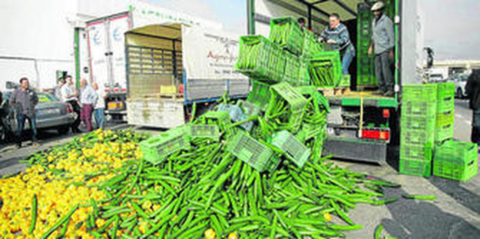 El embalse de Melonares almacena más de 100 hectómetros cúbicos  de agua, que aún no puede ser usada por falta de conducciones.