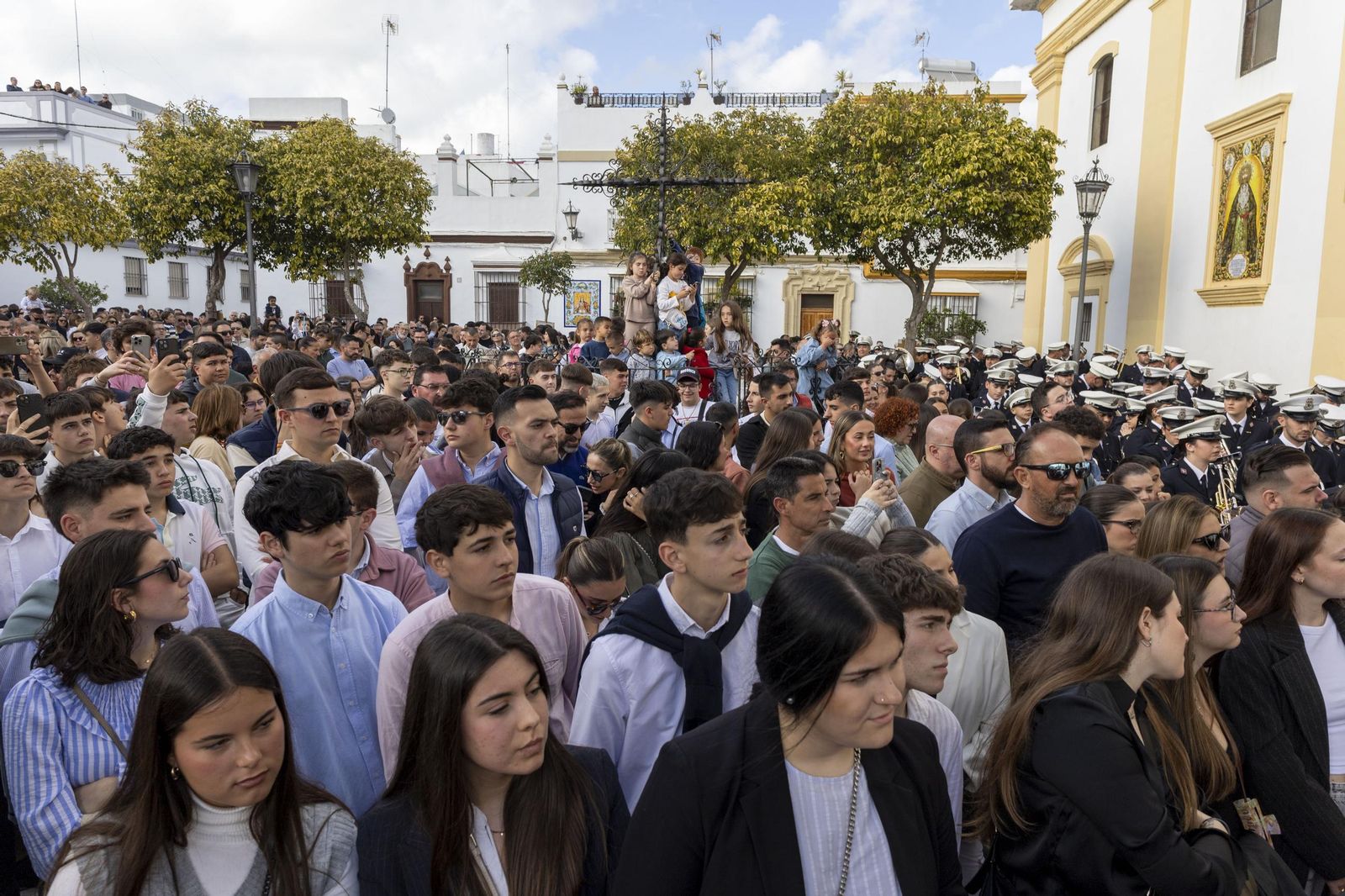 Las imágenes de la hermandad del Ecce Homo en la Semana Santa de San Fernando 2025