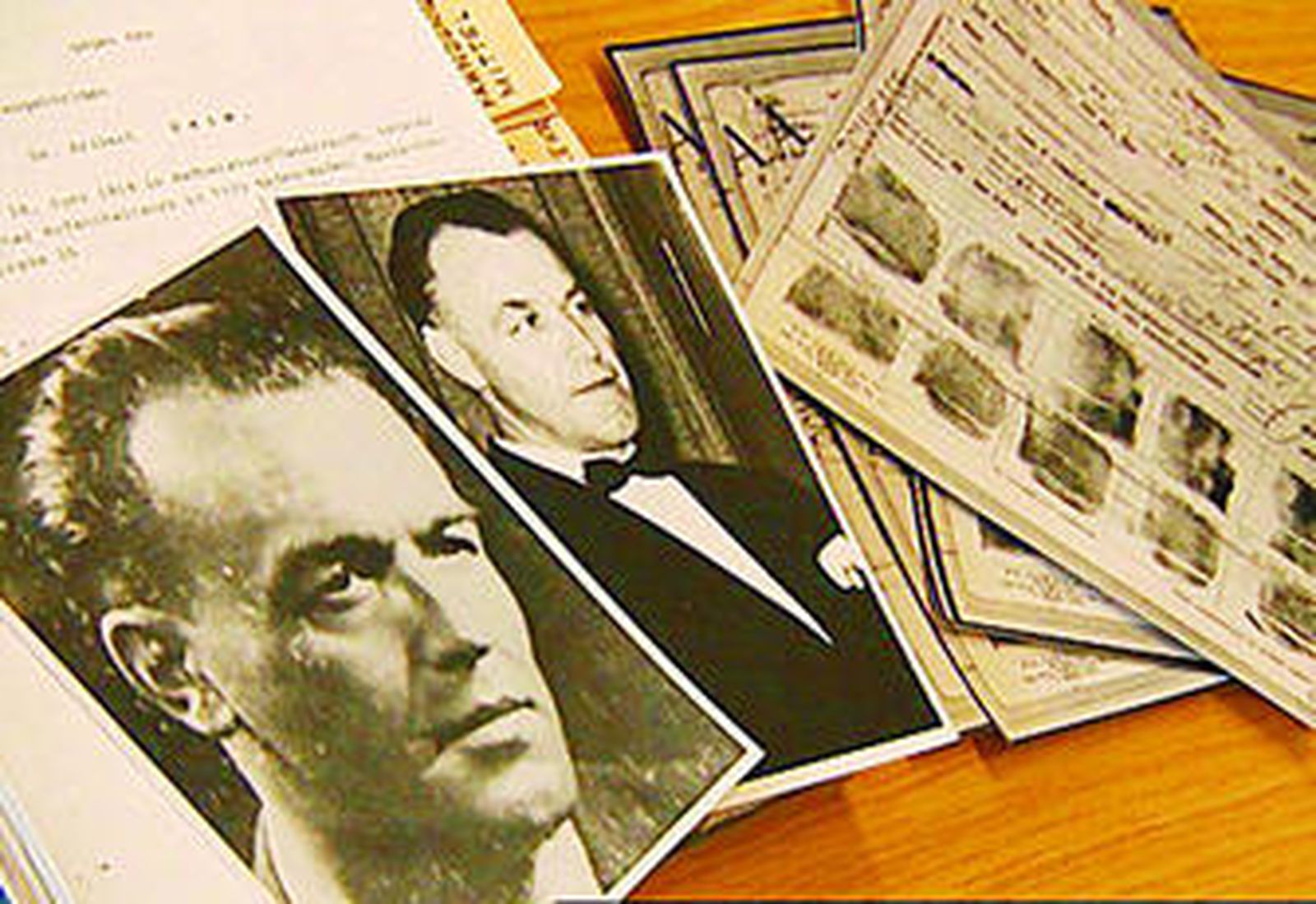 Documentos antiguos sobre Aribert Heim, conocido como 'Doctor Muerte'.