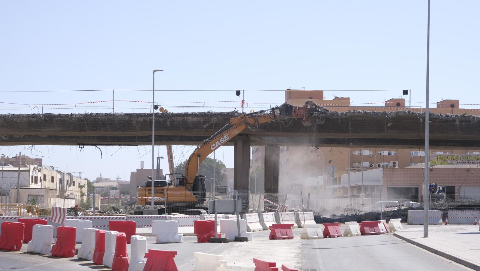 Corte de la Avenida de Montserrat por las obras del soterramiento del AVE, en imágenes