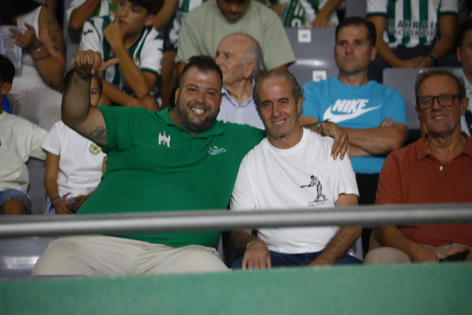 Las mejores fotos del ambiente en El Arcángel para el Córdoba CF - Castellón