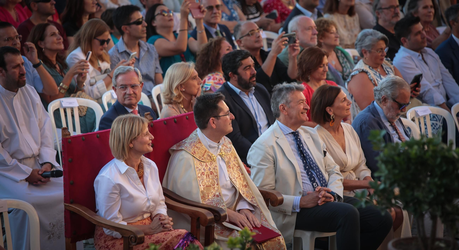 Imágenes de la Pisa de la Uva en la Catedral de Jerez