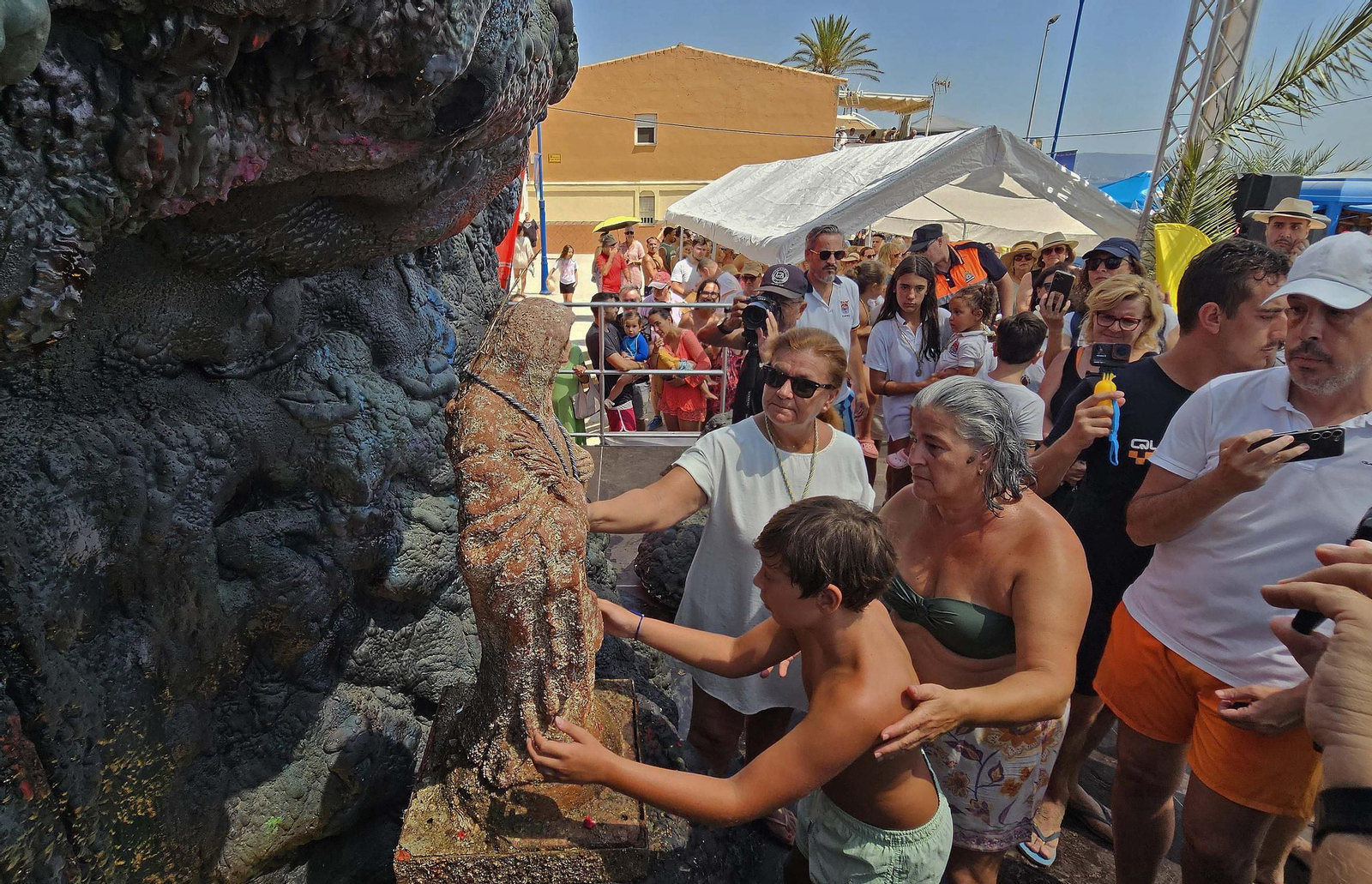 Las mejores fotos de la romería marítima de la Virgen de la Palma de Algeciras 2025