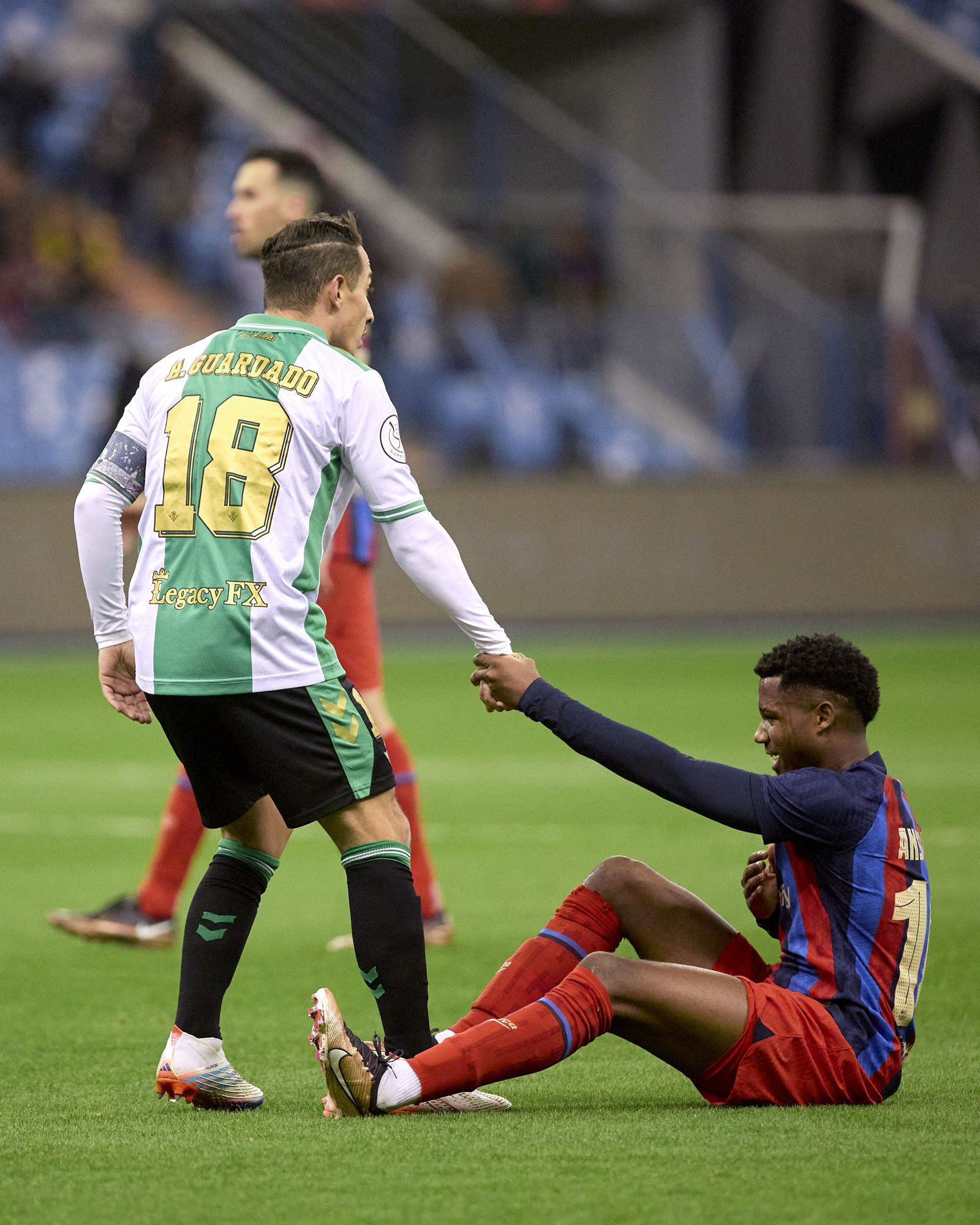 Las fotos de la prórroga y los penaltis del Betis - Barcelona