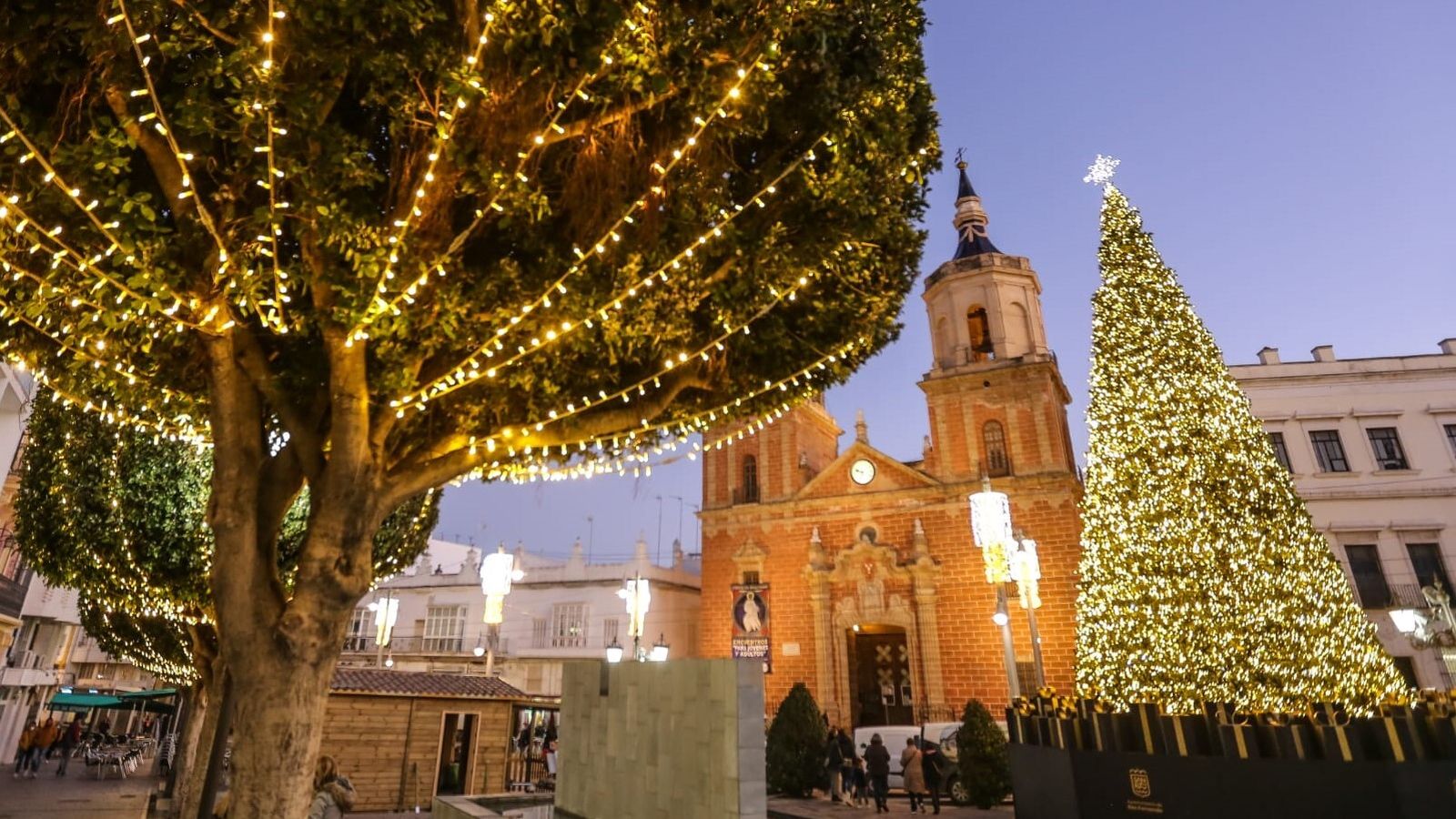 San Fernando muestra su cara más navideña durante el puente