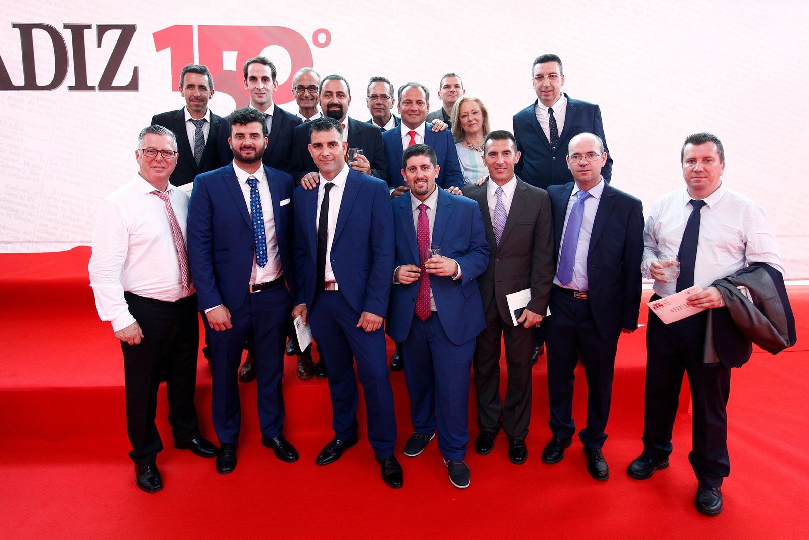 Algunos de los trabajadores de Ingrasa, la empresa de Grupo Joly que es la encargada de la impresión de los diarios.