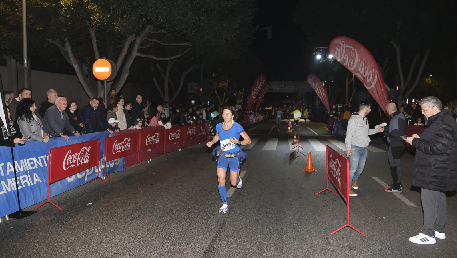 Imágenes de la XIV edición de la San Silvestre de Almería