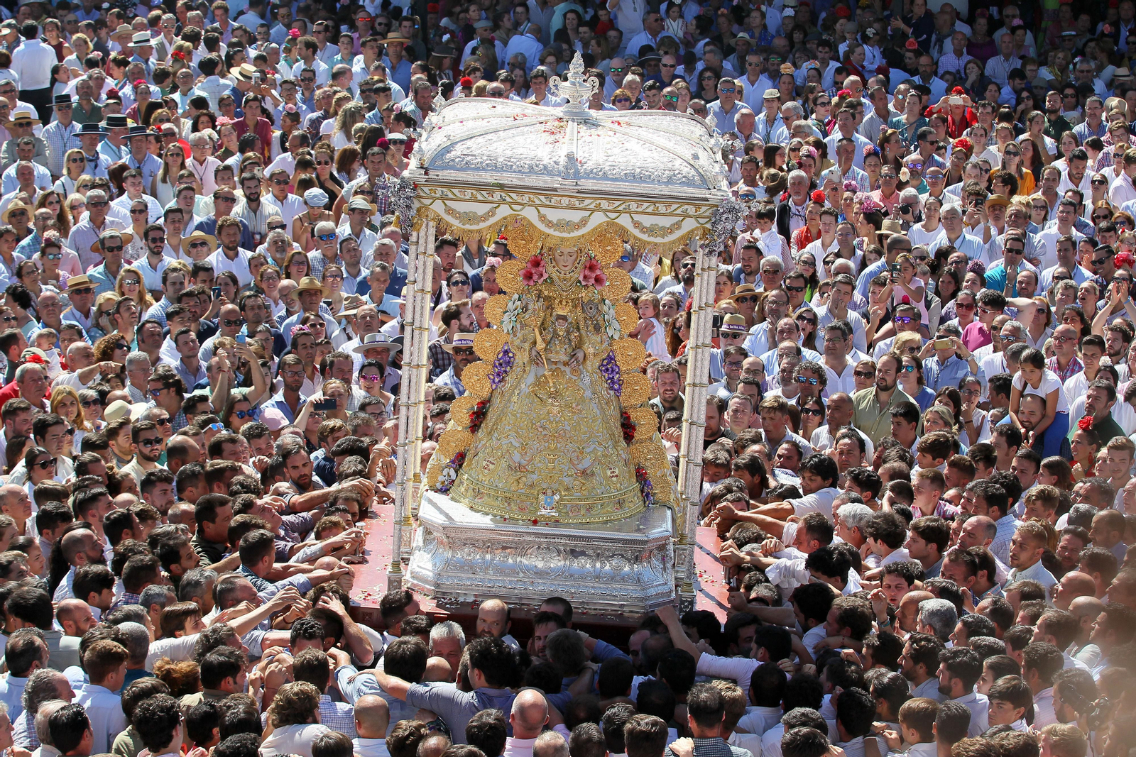 Lunes de pasión ante la Reina de las Marismas