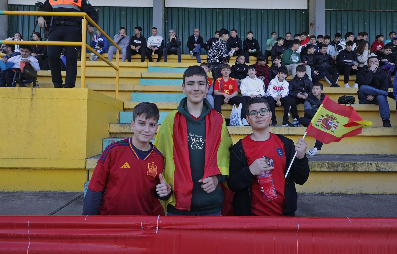 Búscate durante el segundo partido España - Italia sub-17 en Los Barrios