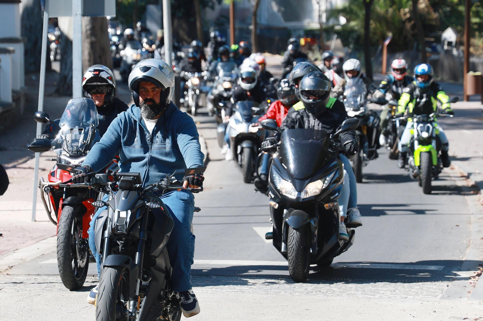 Imágenes de la VI Ruta Solidaria en moto a favor de Cruz Roja