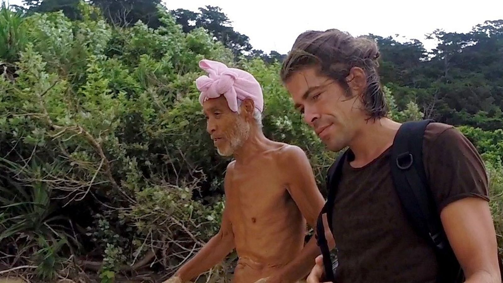 Un paseo por la isla de Alvaro Cerezo y Masafumi Nagasaki