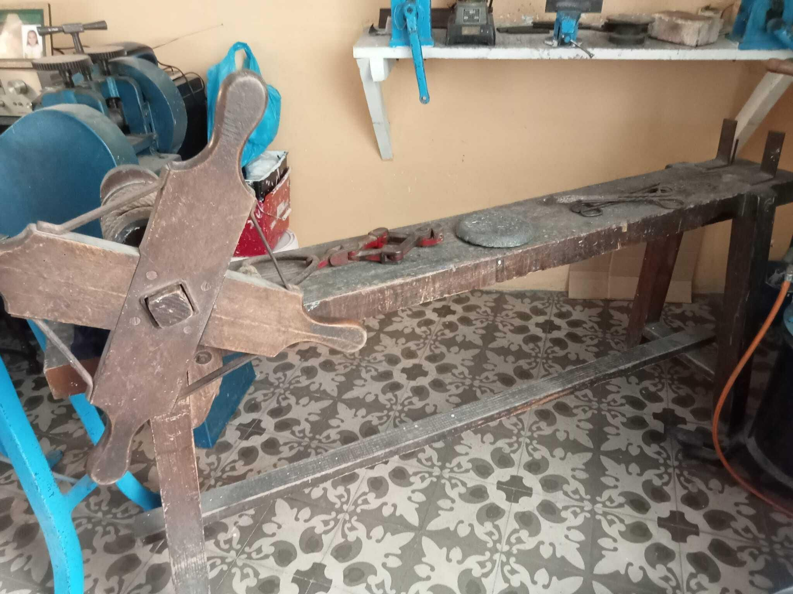Banco para estirar metales Banco para estirar metales