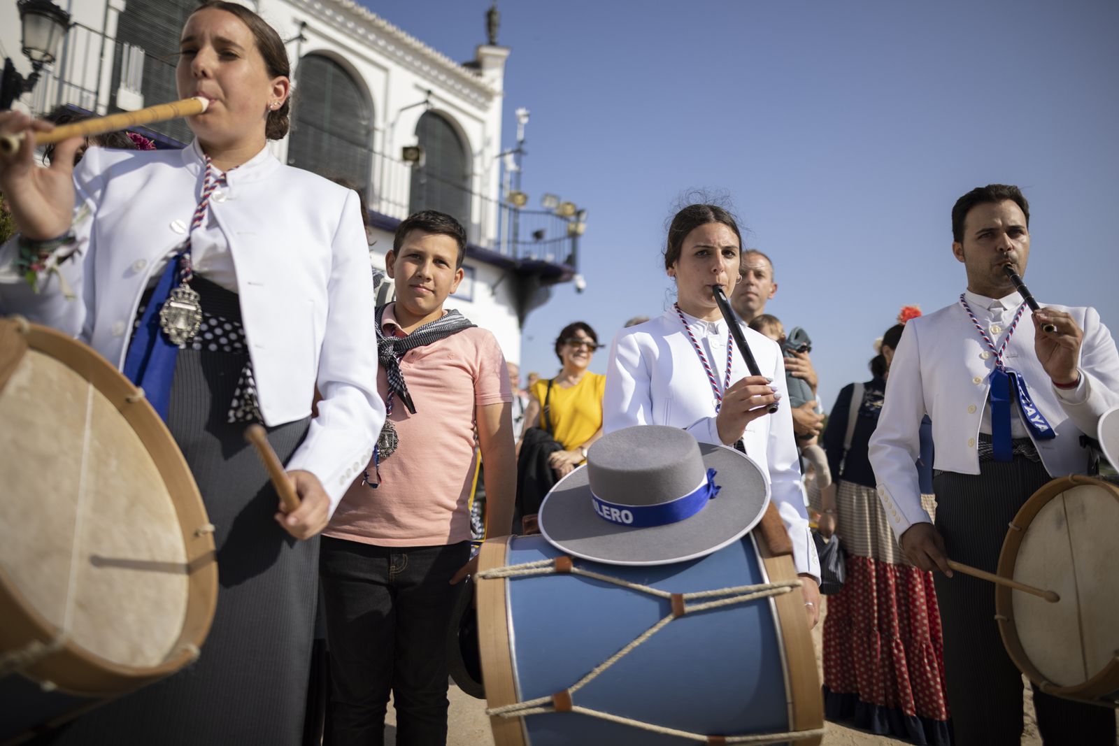 El Rocío 2023: Imágenes de la presentación de las Hermandades y ambiente en la aldea