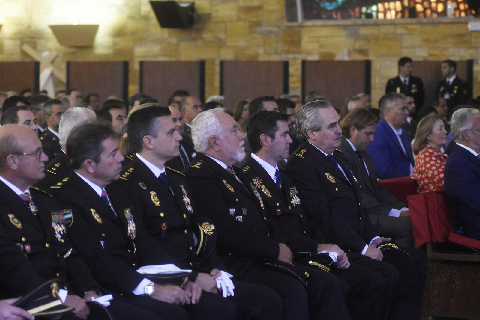 Las fotos de la Festividad de los Santos Ángeles Custodios, Patrones de la Policía Nacional, en Córdoba