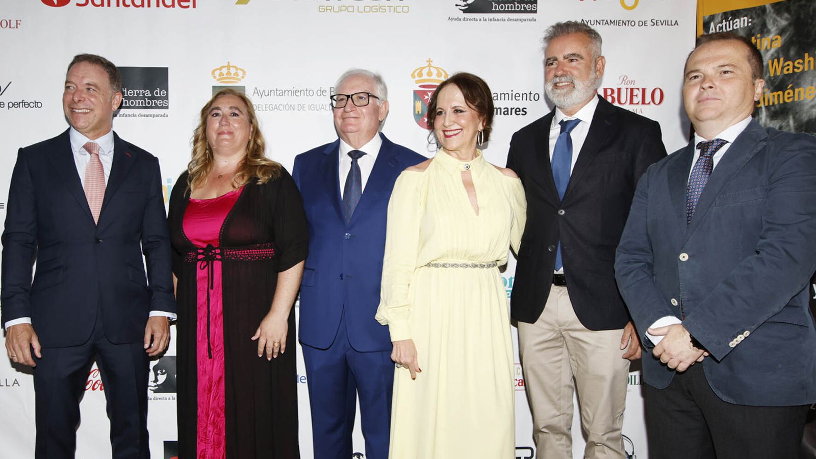 Asistentes a la gala solidaria a favor de la infancia.