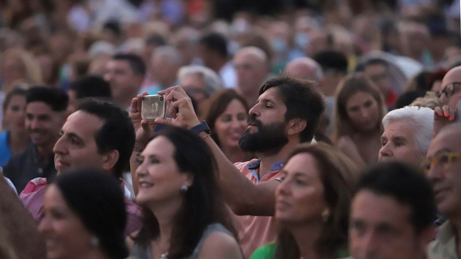 Fotos de la Coronación de las Reinas y Damas de la Feria de La Línea 2022