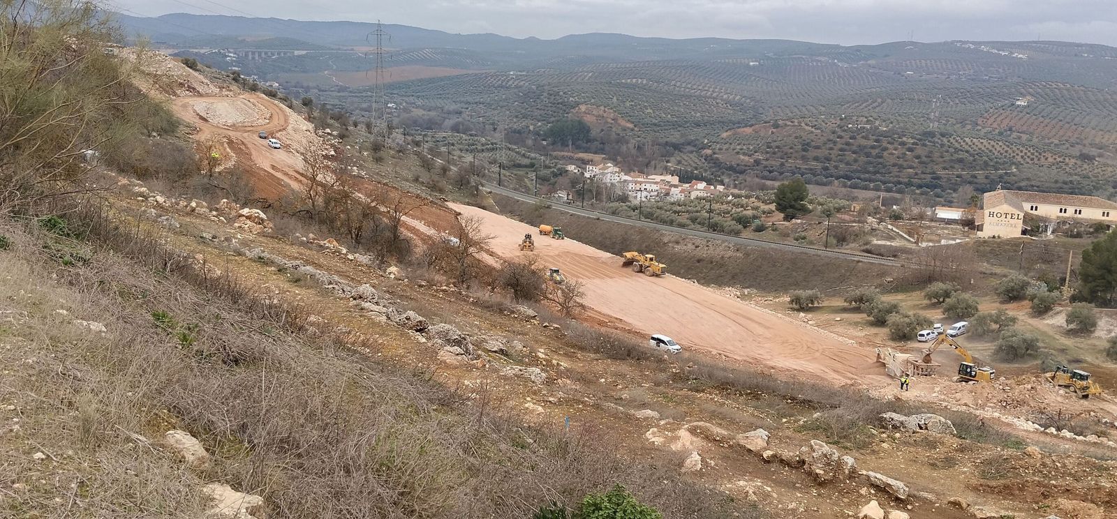 Obras en la Variante de Loja en el tramo de Riofrío