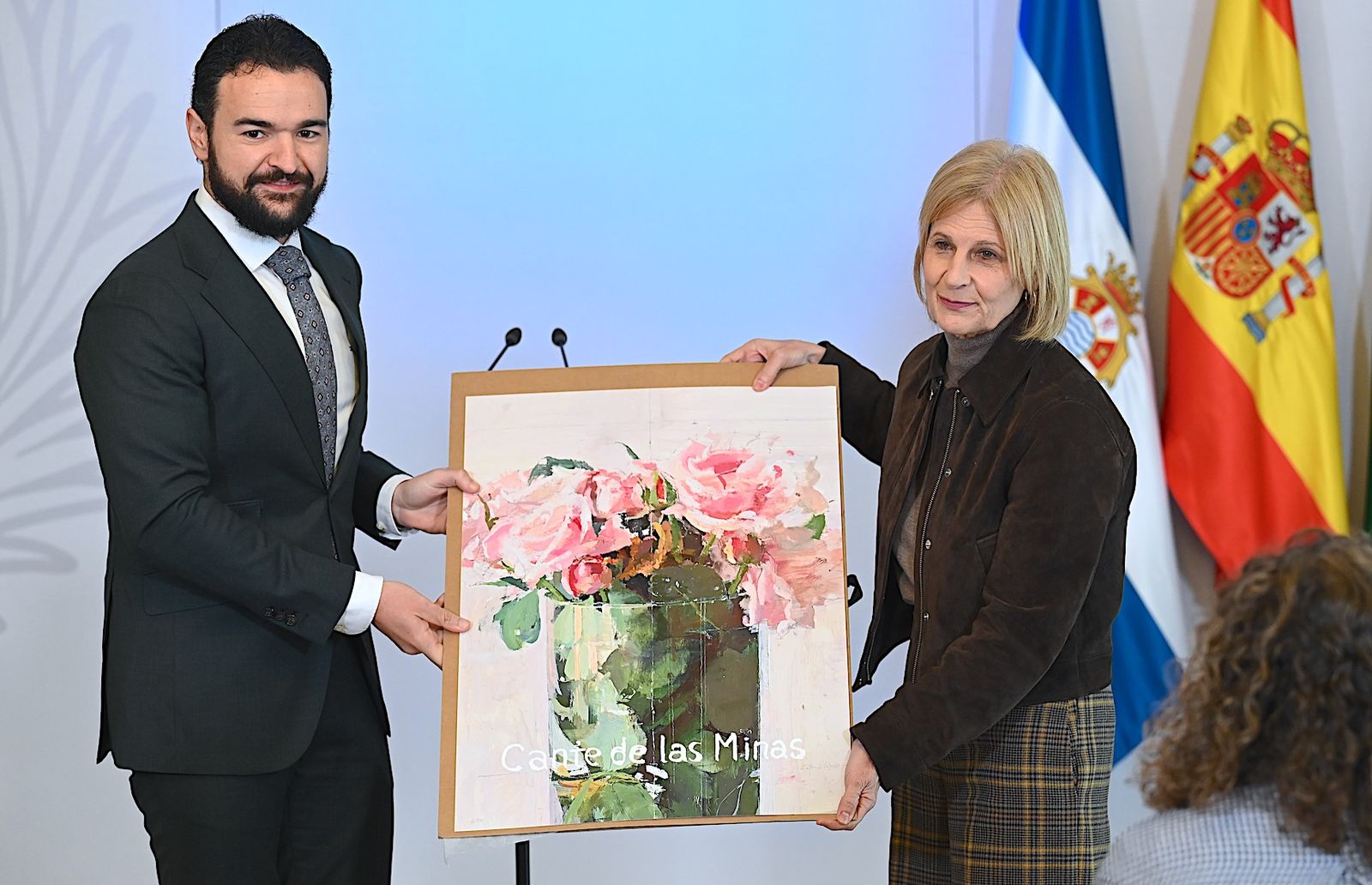 Pelayo recibe de Joaquín Gabriel Zapata una serigrafía numerada del cartel de la pasada edición del Festival de La Unión.