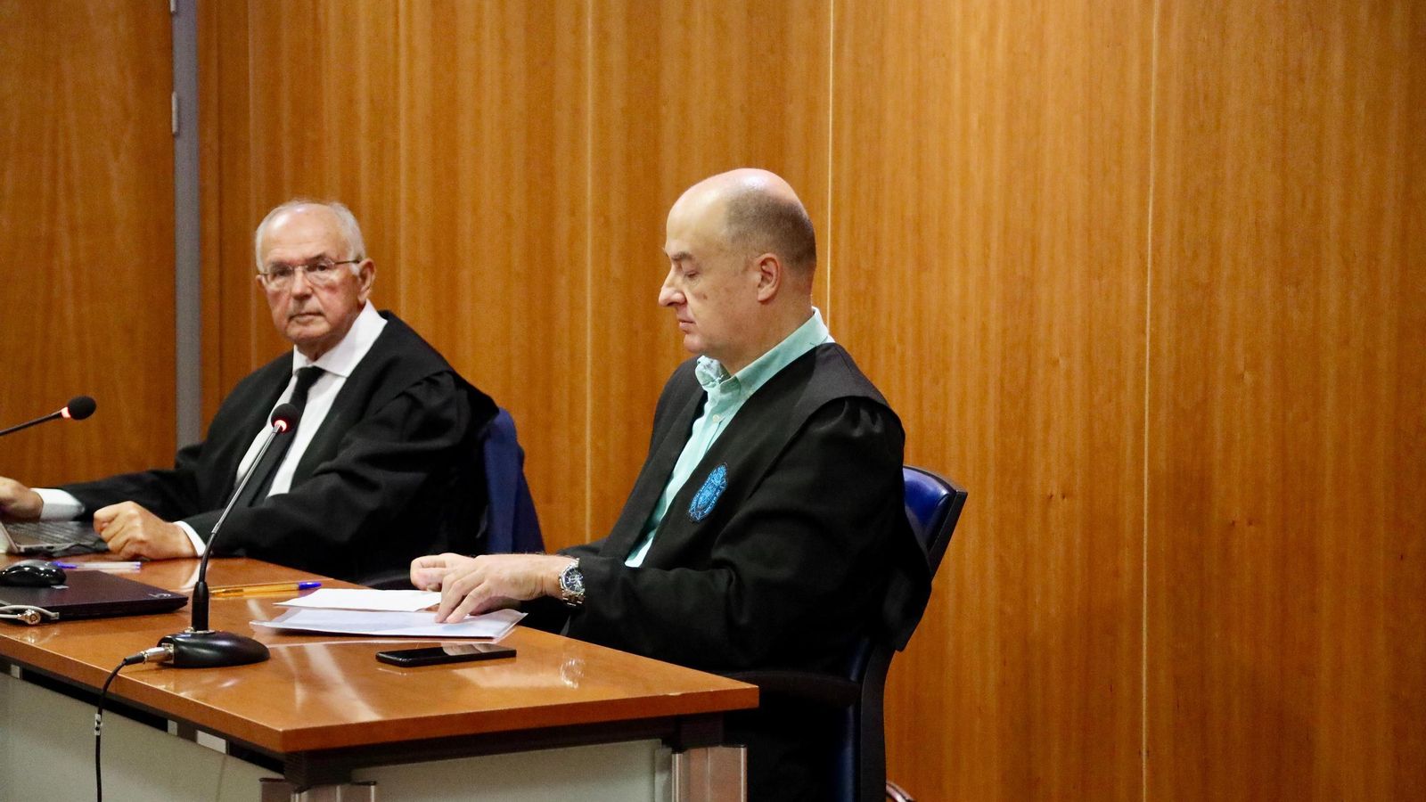 Las fotos del juicio Málaga-BlueBay por el caso camisetas