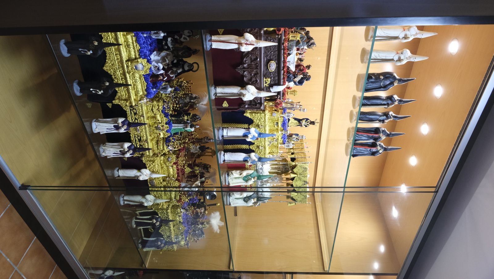 Fotogalería de la colección en miniatura de la Semana Santa de Almería.
