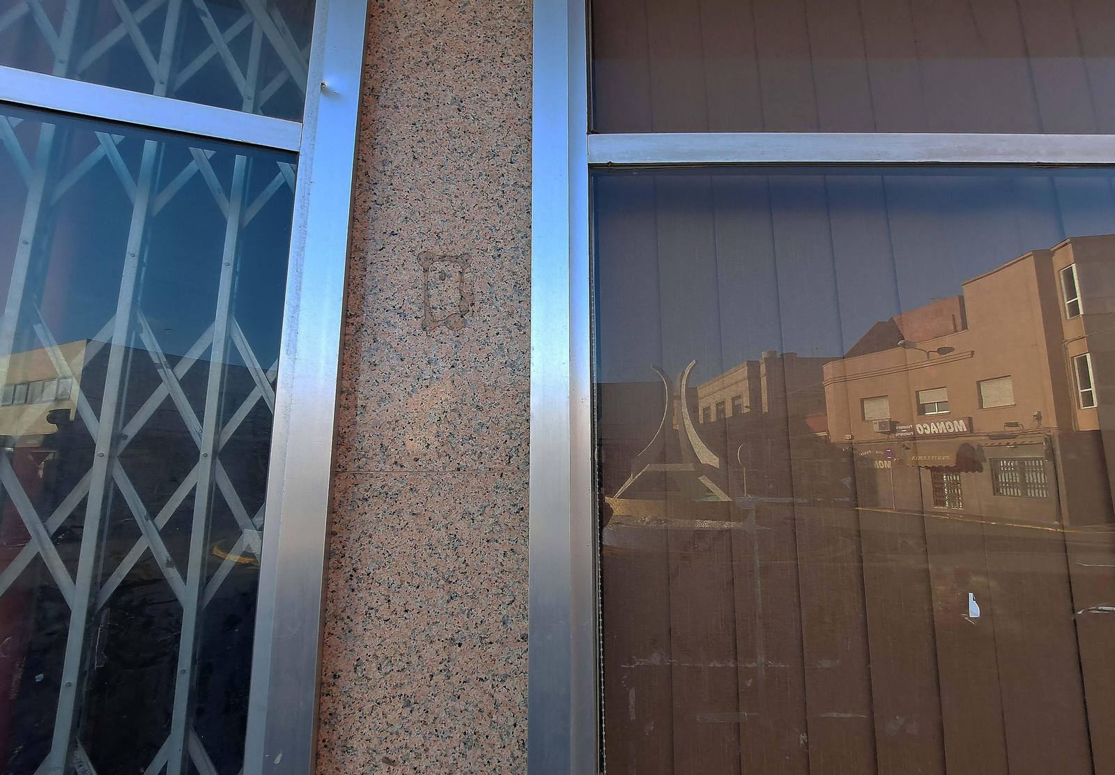 Fotos de La Bajadilla, en Algeciras, tras los incidentes del fin de semana