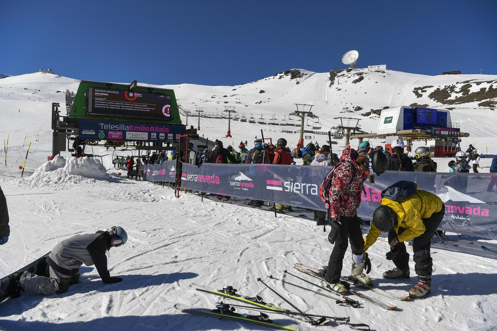 Fotos del último día de esquí en Sierra Nevada