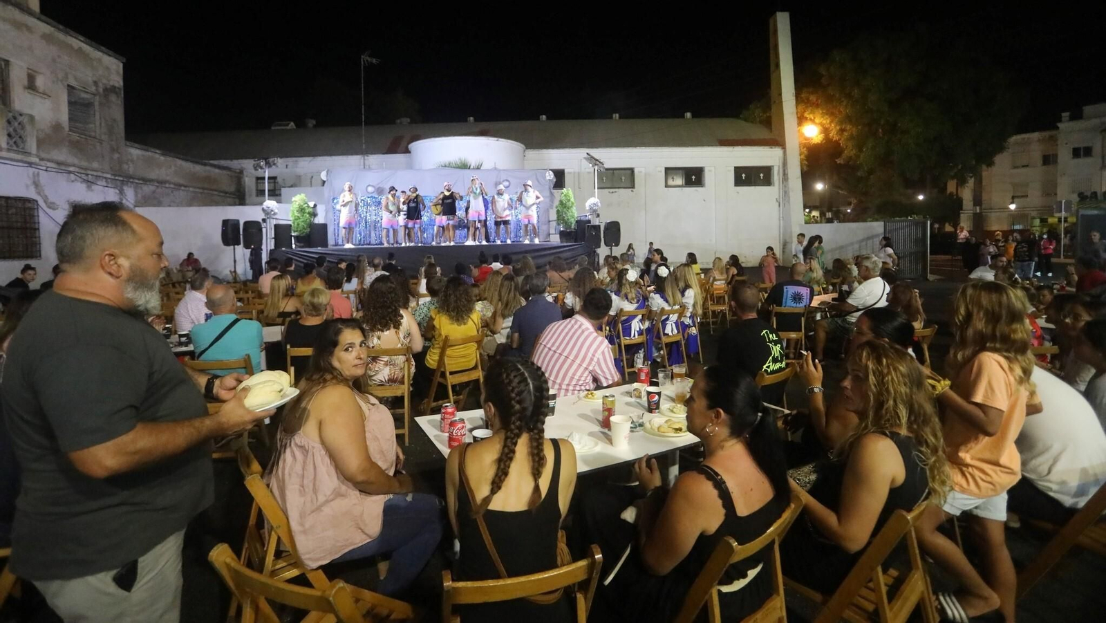 Comienza la velada de los Ángeles en la barriada Bazán.