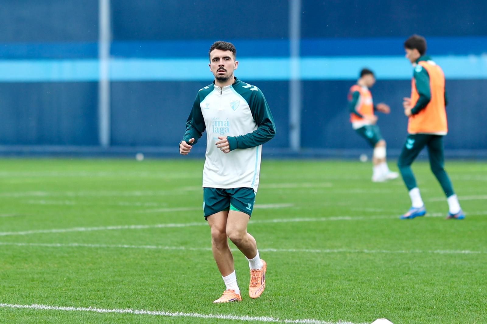 El Málaga CF ya juega el partido ante la Cultural Leonesa