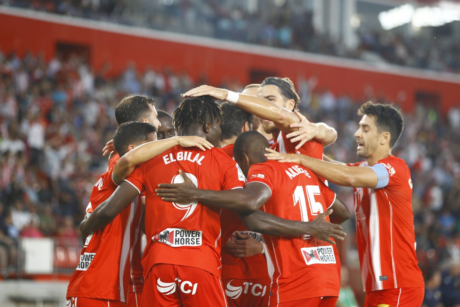 Imágenes del partido de fútbol U.D. Almería-Girona F.C.