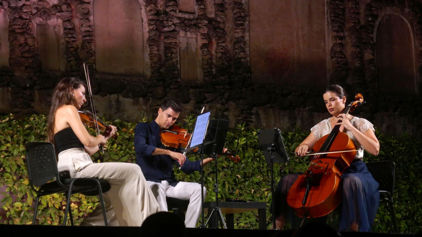 Claudia Gallardo, Alberto García y Rosa García Varela: Eternal Trío en el Alcázar