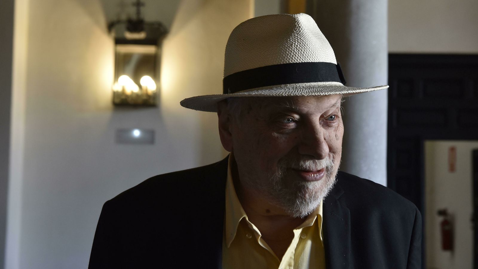 Mario-Ricardo Barnatán, comisario de la exposición.