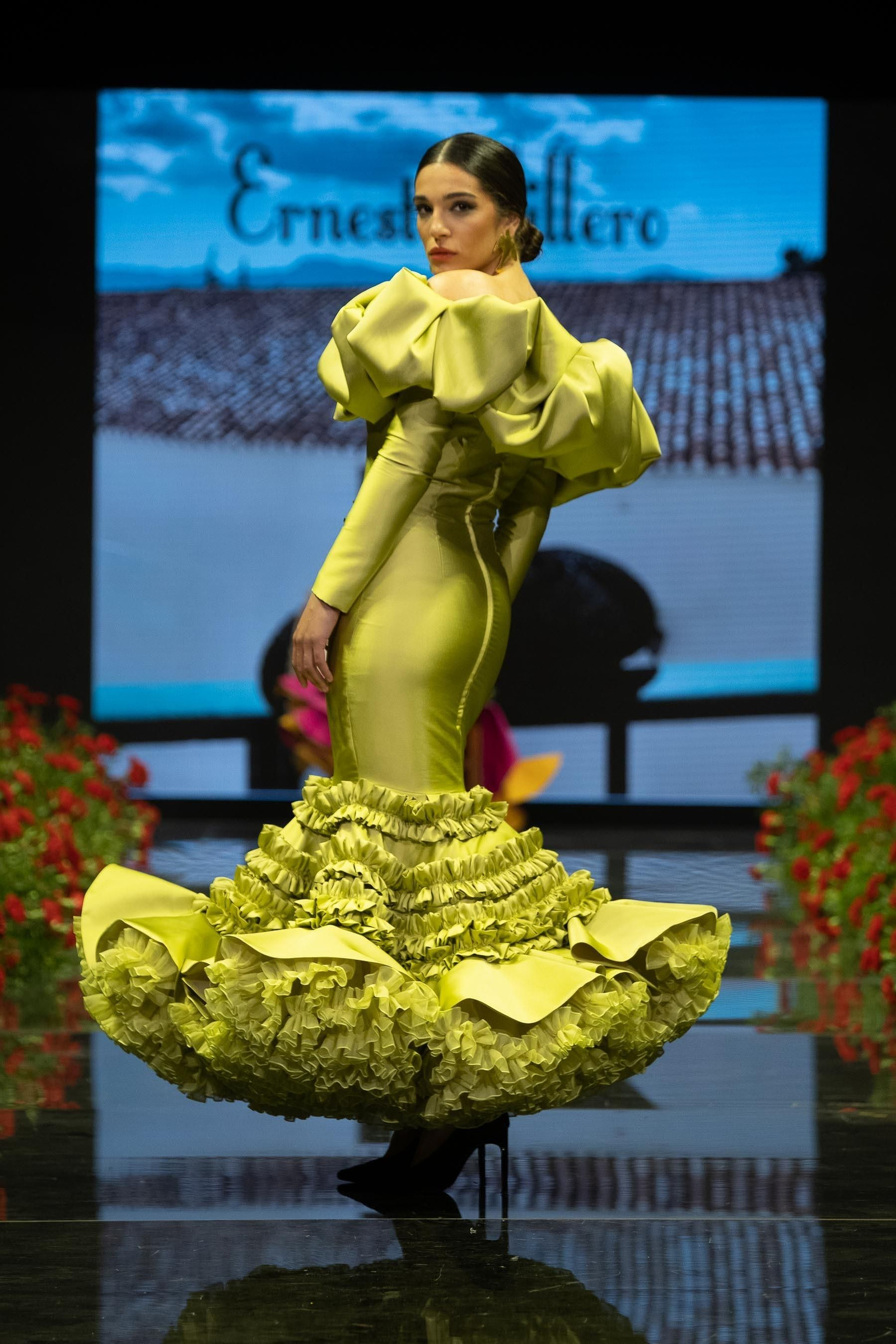 Desfile de Ernesto Sillero en la Pasarela Flamenca Jerez Tío Pepe 2023