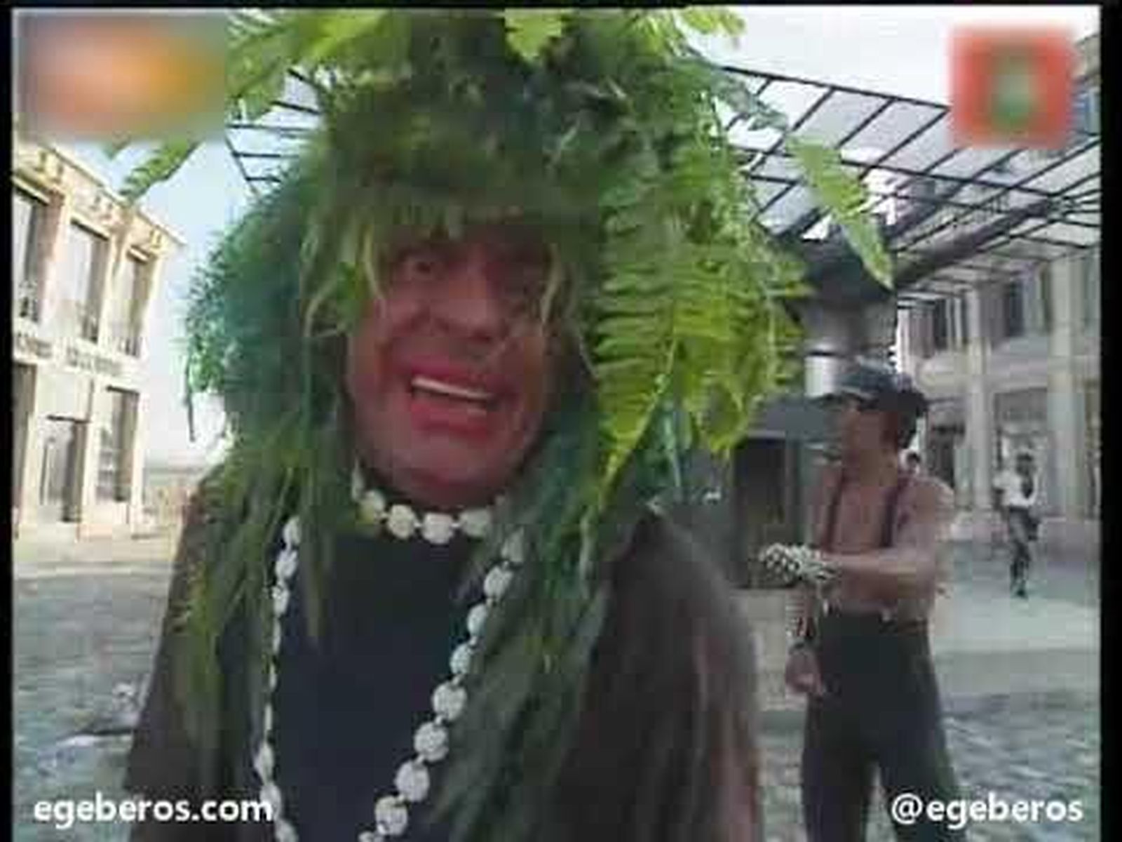 Millan Salcedo en su parodia de Tina Turner