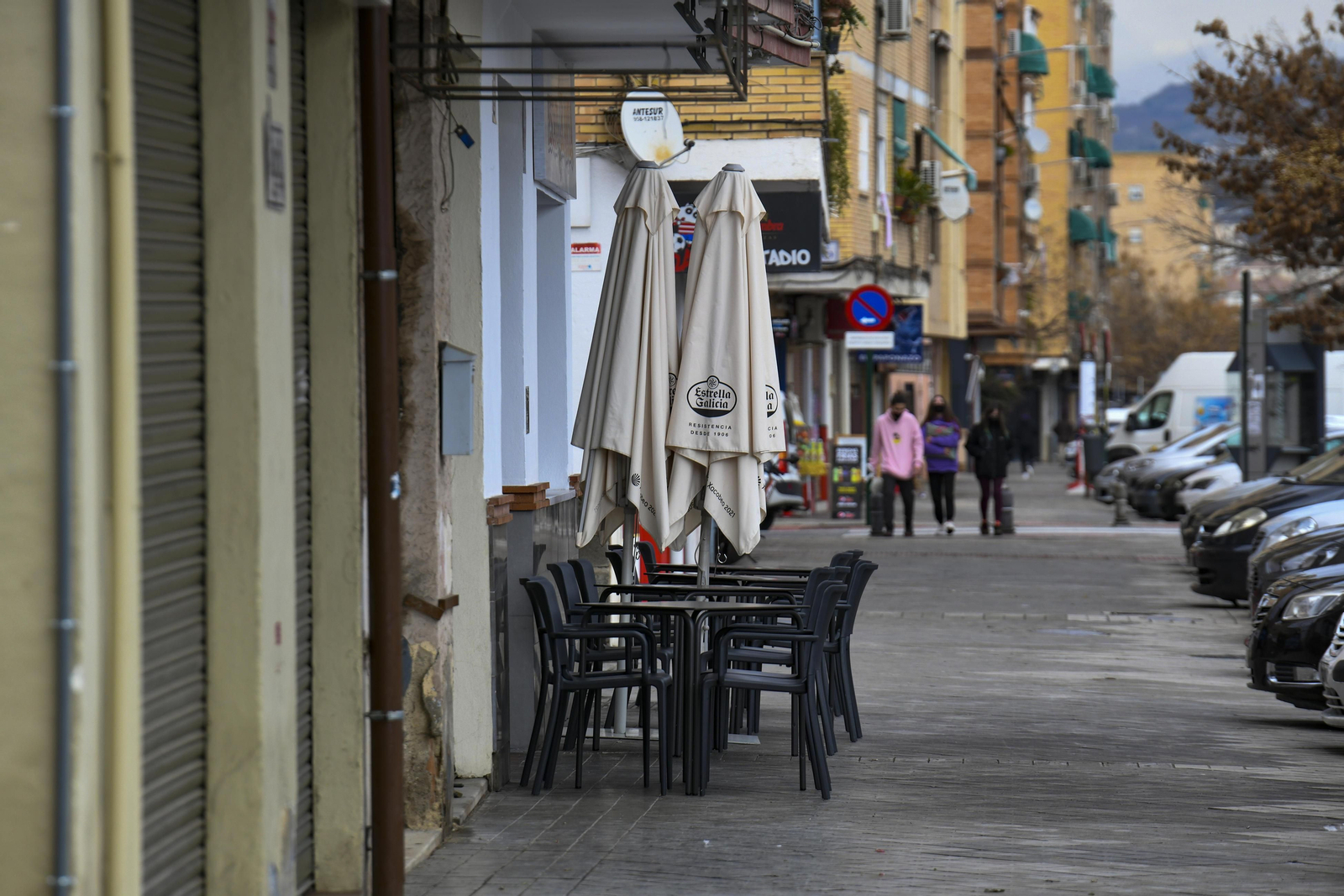 Los bares volverán a cerrar a partir de las seis de la tarde.