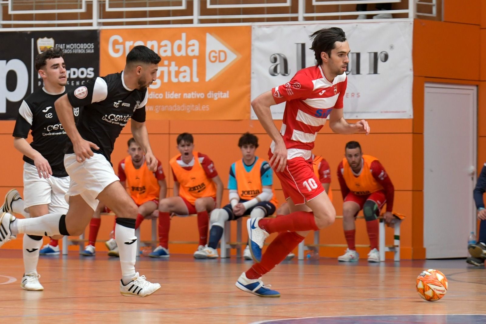 Un ataque del Sima Granada en el partido de este sábado