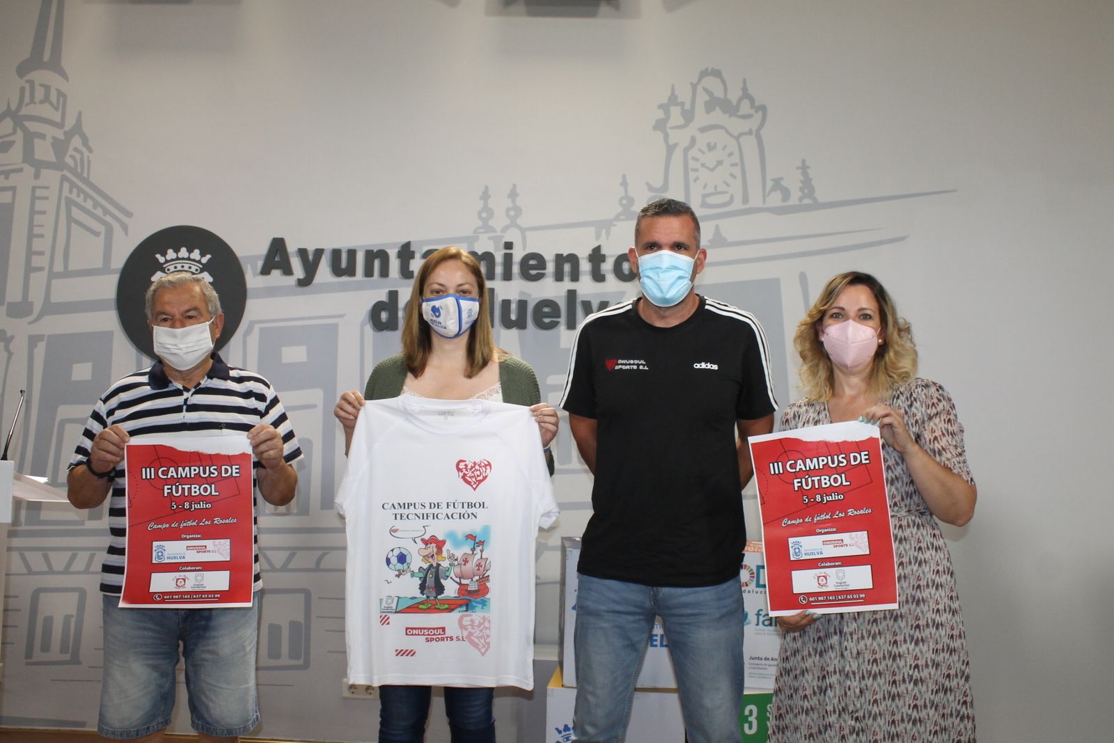 Los responsables y organizadores del III Campus de Tecnificación de Jugadores y Porteros de Fútbol.