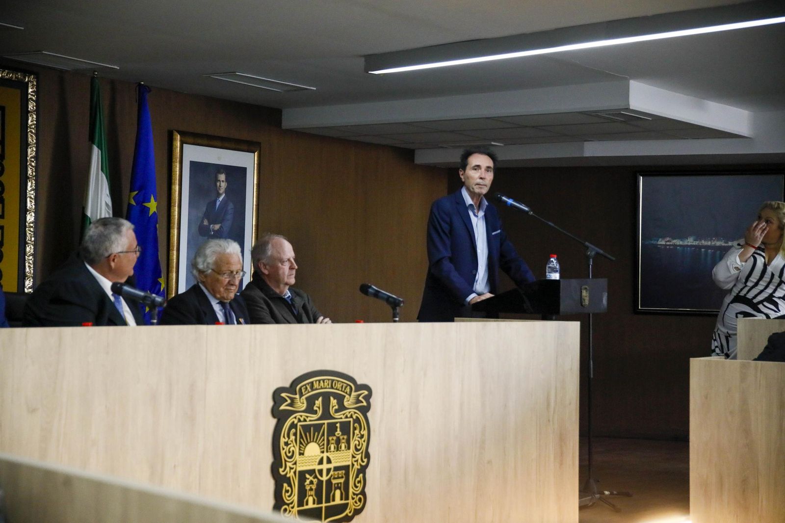 Las imágenes del nombramiento de hijo predilecto de Garrucha a José María Martínez de Haro