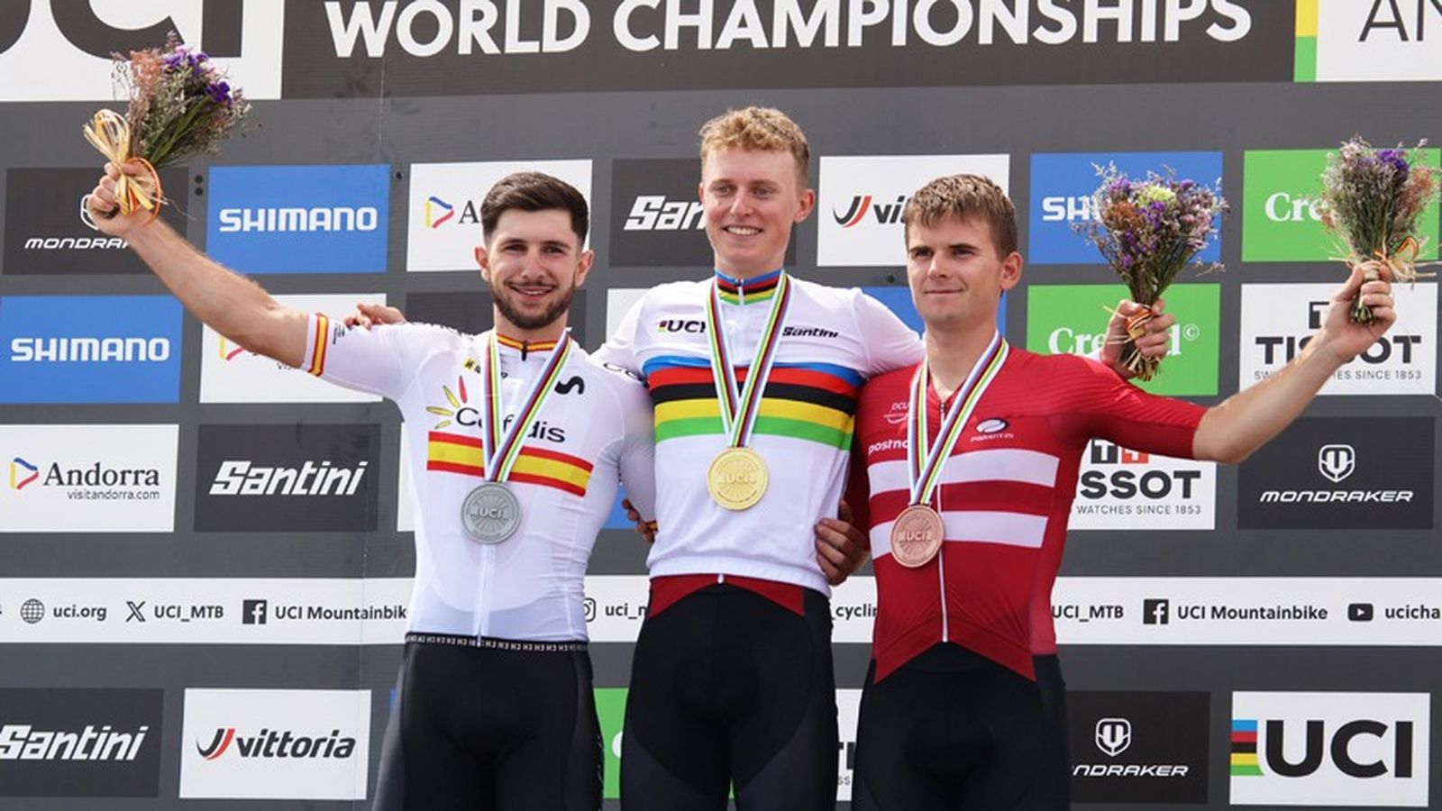 Hugo Franco, en el podio con Philipsen y Hougs.