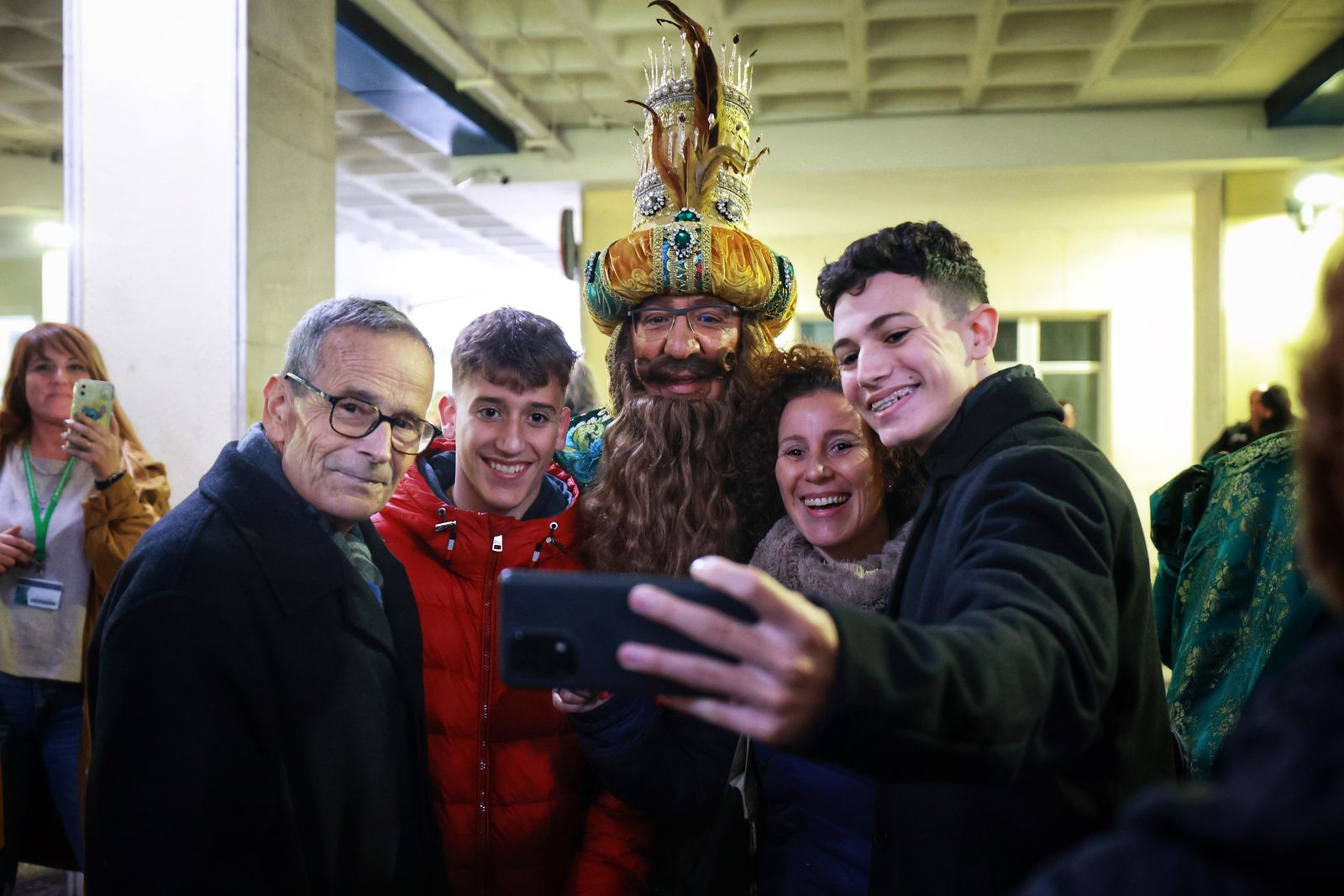 Las imágenes de la visita de los Reyes Magos a Cádiz