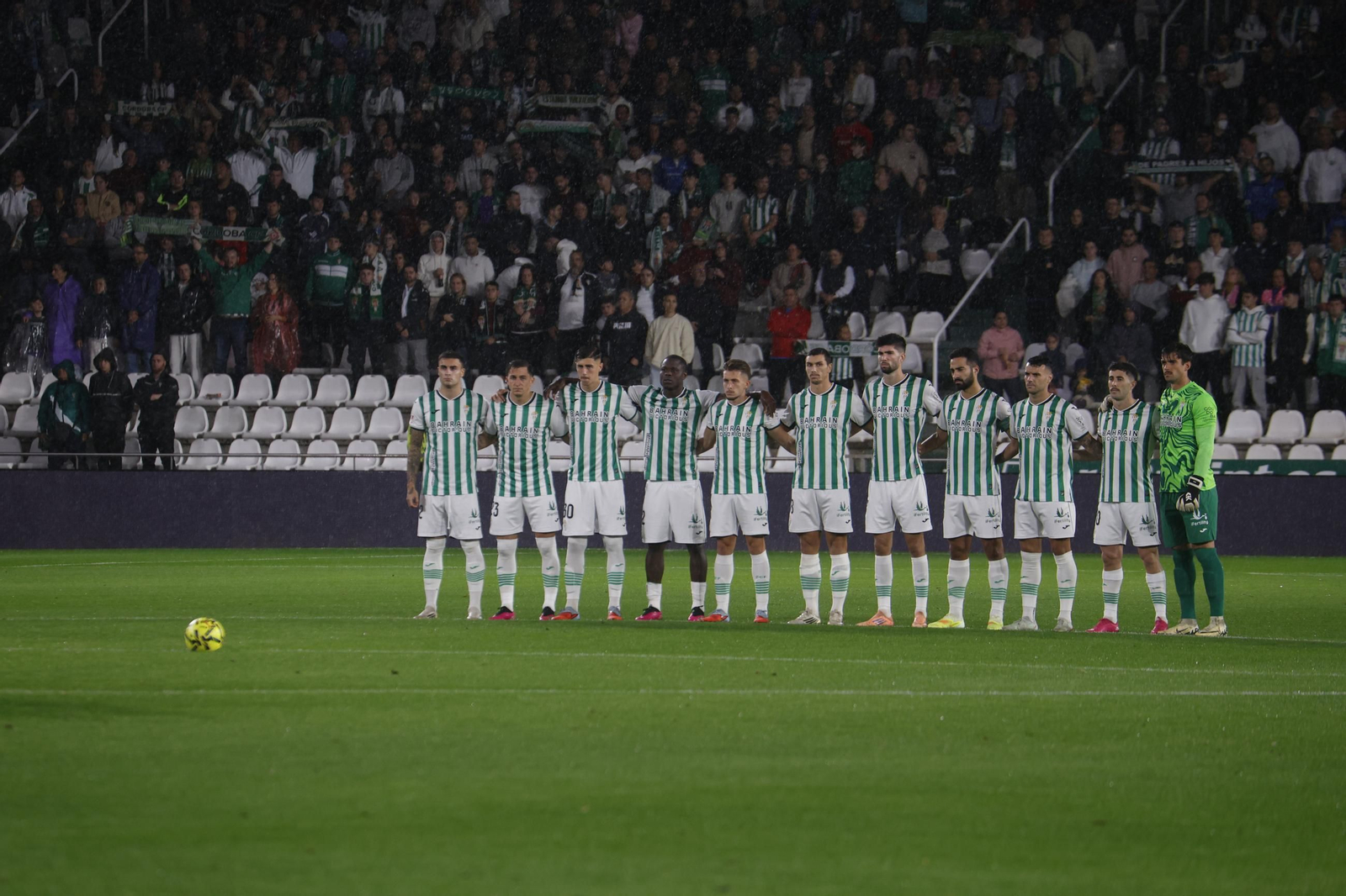 Las mejores fotos del ambiente en El Arcángel para el Córdoba CF - Deportivo