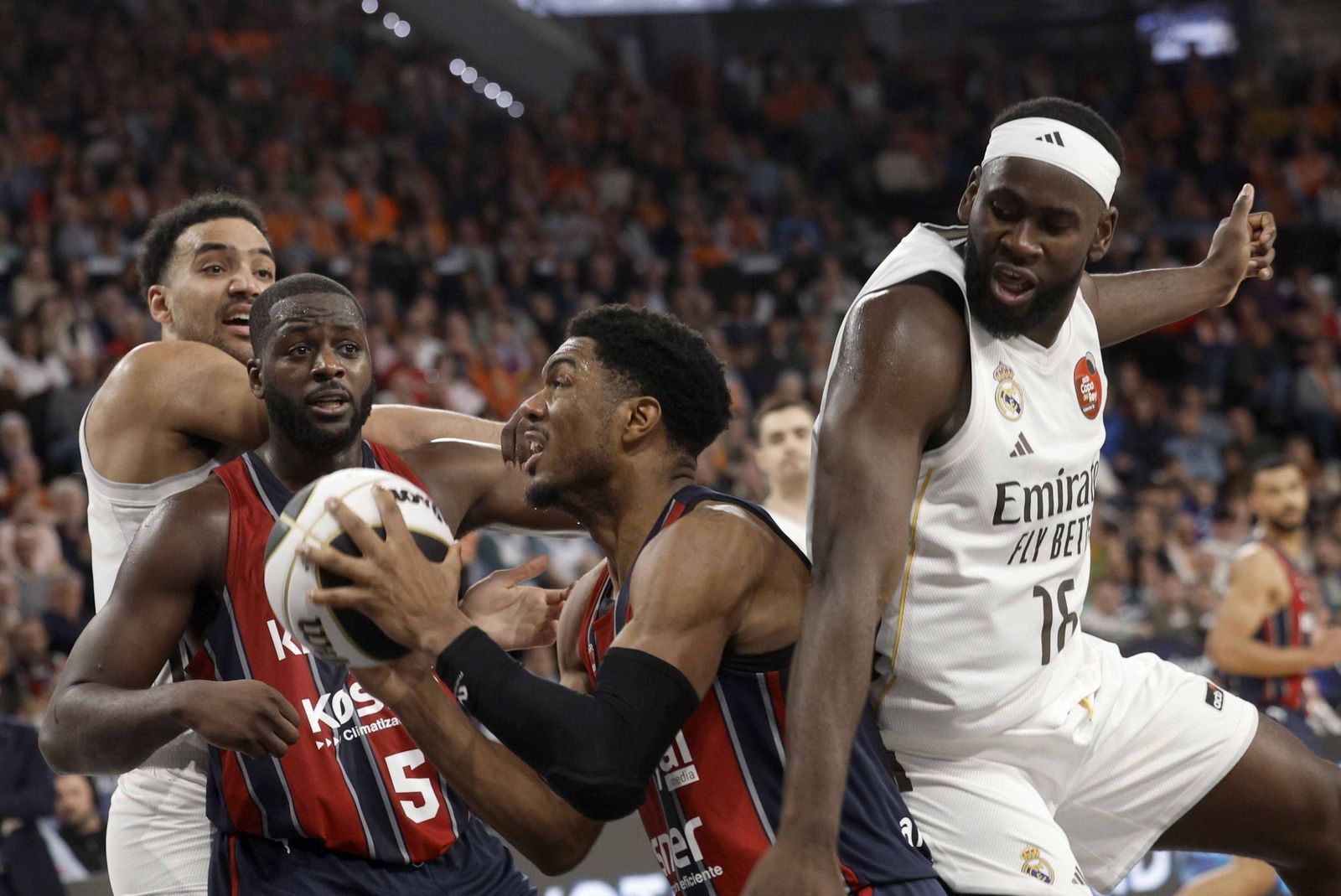 Las fotos de la final de la Copa del Rey de Baloncesto entre Real Madrid y Baskonia