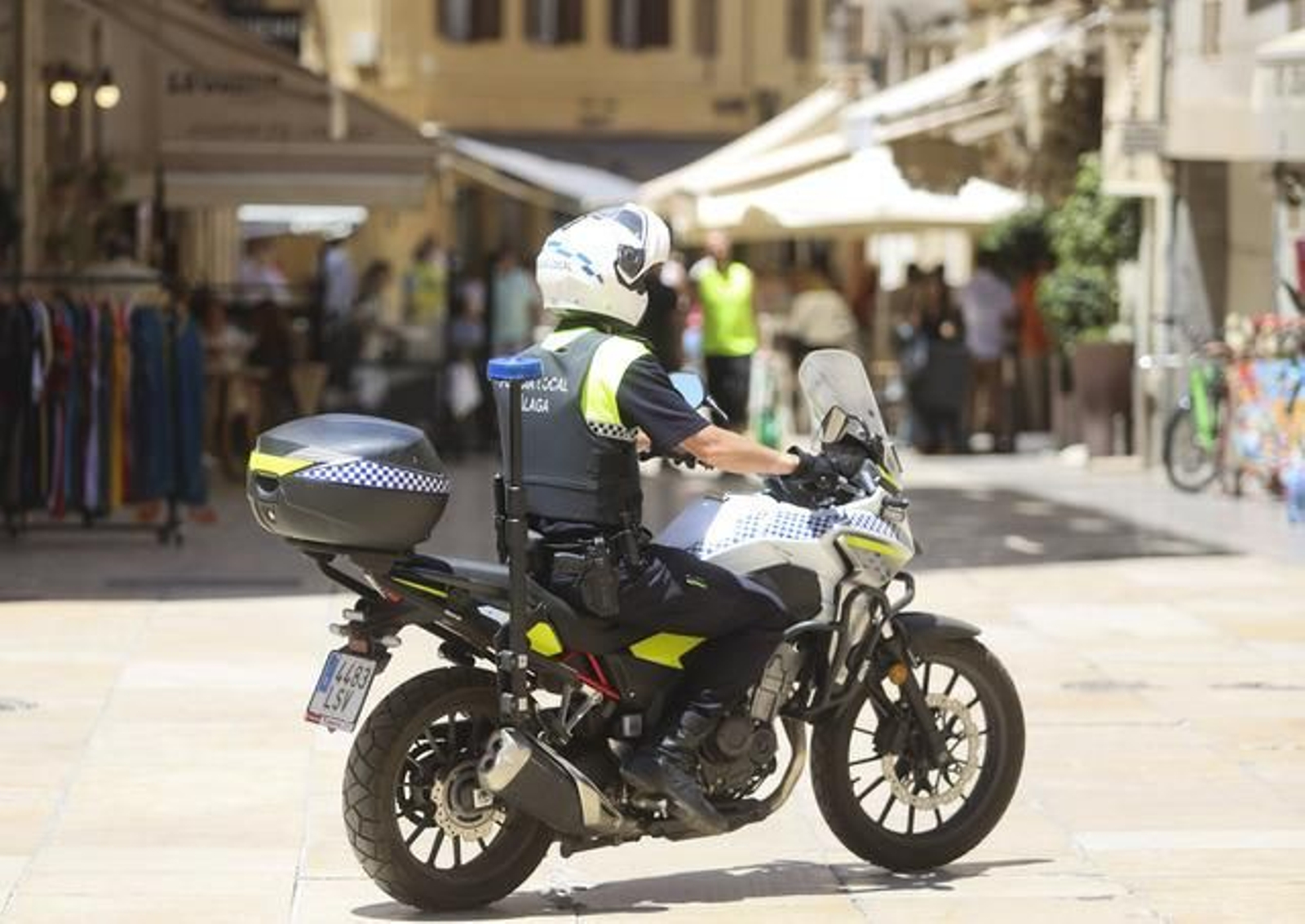 Un agente de la Policía Local de Málaga.